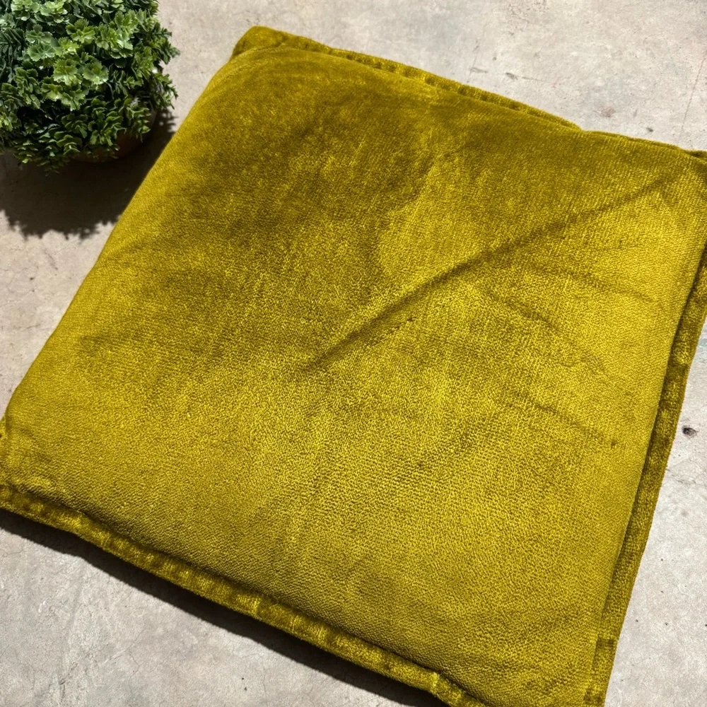 Vintage‎ Retro MCM Avocado Green Velvet Throw Pillow Granny Bohemian Mid Century